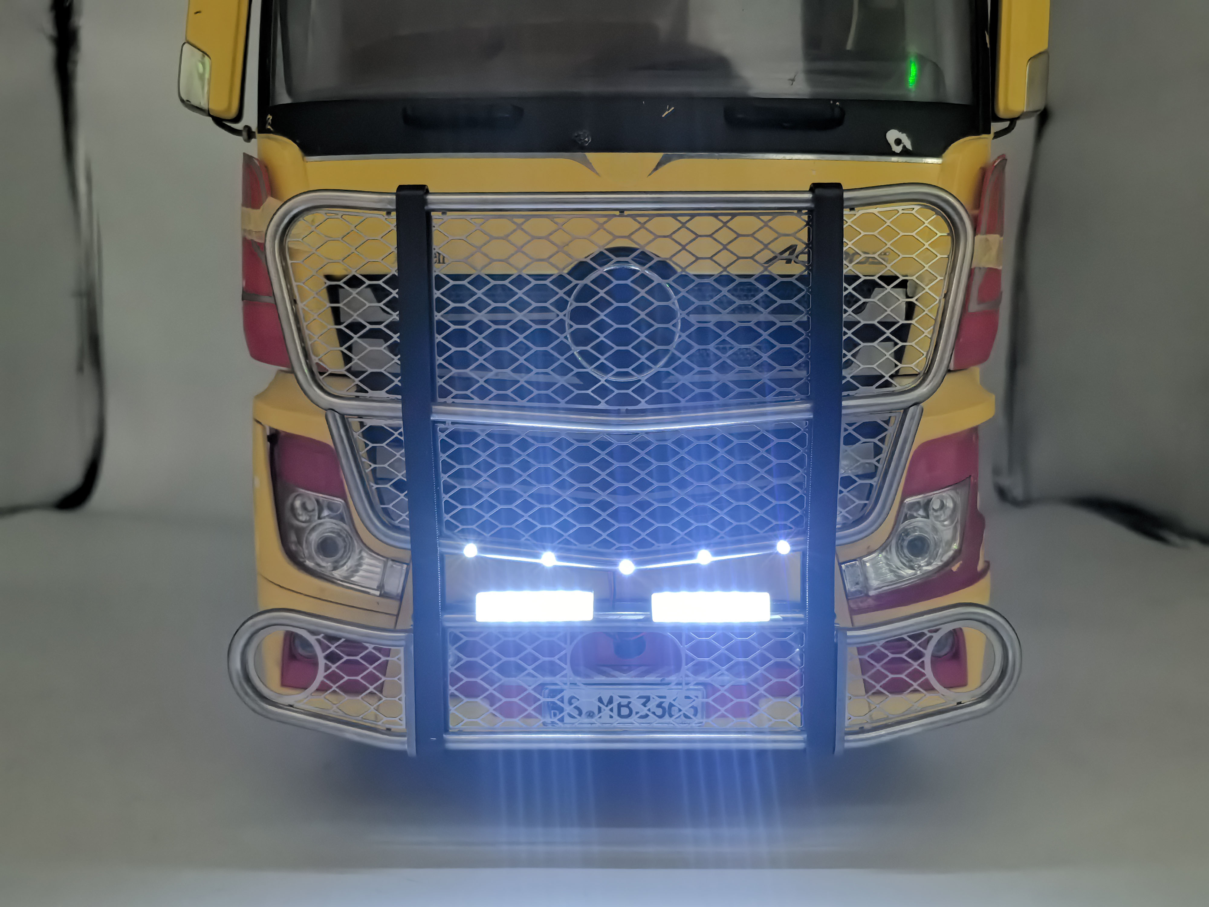 1 Set Front Bumper Front Colli - Heavy Equipment Volvo のレビューと価格