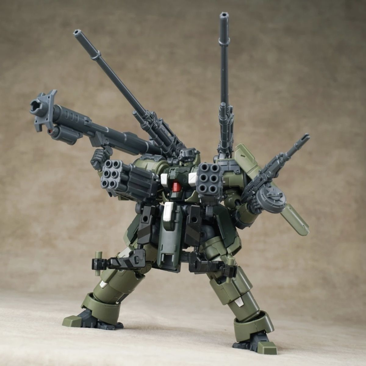 Sheik Mainland ZAROV C1  1/144 - Heavy Equipment Manufacturers のレビューと価格